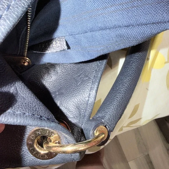 PreLoved Authentic Louis Vuitton Artsy Monogram Empreinte Leather Made in France - Picture 7 of 14